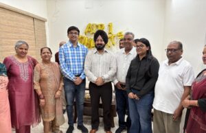 ਪਟਿਆਲਾ ਦੇ ਨੂਰ ਸਿੰਗਲਾ ਨੇ CA ਫਾਈਨਲ ‘ਚੋਂ ਦੇਸ਼ ਭਰ ‘ਚੋਂ ਲਿਆ ਪਹਿਲਾ ਰੈਂਕ;ਵਿਧਾਇਕ ਅਜੀਤਪਾਲ ਸਿੰਘ ਕੋਹਲੀ ਨੇ ਨੂਰ ਸਿੰਗਲਾ ਦਾ ਘਰ ਪਹੁੰਚ ਕੇ ਕੀਤਾ ਸਨਮਾਨ