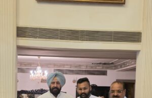 ਨਵ-ਨਿਯੁਕਤ ਭਾਜਪਾ ਪੰਜਾਬ ਪ੍ਰਧਾਨ ਕੇਵਲ ਸਿੰਘ ਢਿੱਲੋਂ ਨੂੰ ਮਿਲੇ ਭਾਜਪਾ ਨੇਤਾ ਡਾ. ਗੁਰਵਿੰਦਰ ਕਾਂਸਲ,ਦਿੱਤੀਆਂ ਮੁਬਾਰਕਾਂ